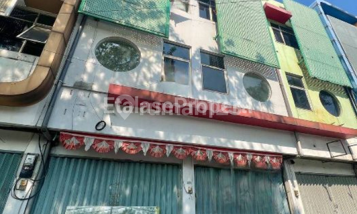 Sell 3-Story Shop House on Ahmad Yani Main Road 2