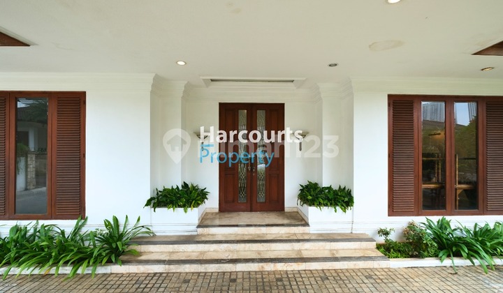 FOR SALE RUMAH MODERN TROPIS AREA PEJATEN KEMANG Nih BossQue , Yakin Ga Mau Punya Rumah Mewah Disini Boss!!  2