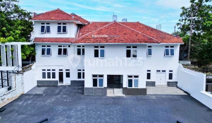 FOR SALE READY-TO-USE / RENOVATION OFFICE BUILDING MENTENG-CENTRAL JAKARTA PREMIUM LOCATION, RARE COMMERCIAL ZONE BOSSQUE !! 1