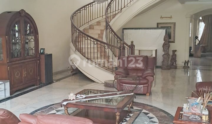 Disewakan Rumah Hunian Bagus Lokasi Strategis 10 Menit dari JIS, Pondok Indah Nih BossQue !! Yuukk Deketin Rumah Sama Sekolah Internasional !!