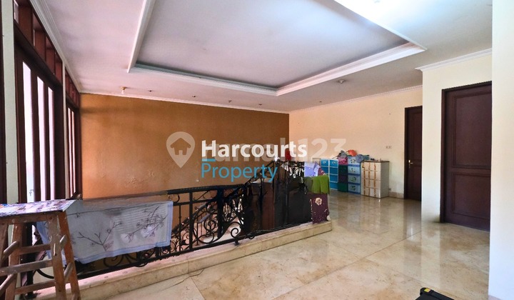 FOR SALE RUMAH KLASIK OTENTIK AREA SENOPATI KEB BARU - JAKSEL, Kapan Lagi Coba Bisa Punya Rumah Area Senopati Dan 5 menit ke SCBD BossQue !! 