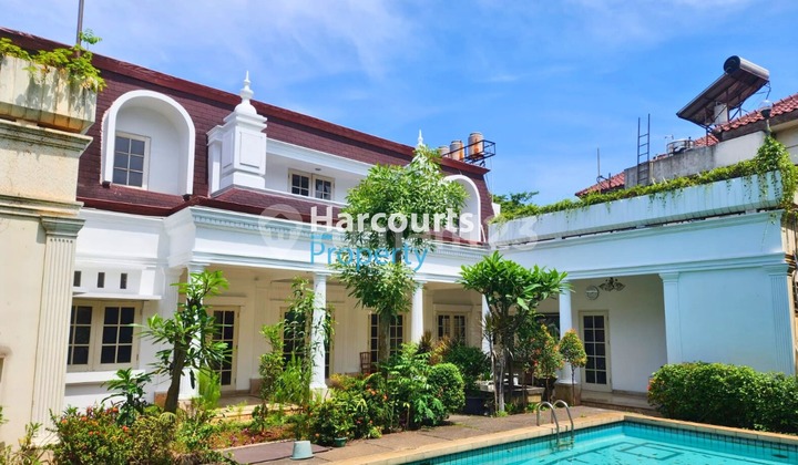 DI JUAL RUMAH EROPA KLASIK AREA PERMATA HIJAU Nih Bestie , Lokasi Pinggir Jalan Raya Loh Jadi Bisa Untuk Usaha Juga Nih Bes !! DI JUAL RUMAH EROPA KLASIK AREA PERMATA HIJAU Nih Bestie , Lokasi Pinggir Jalan Raya Loh Jadi Bisa Untuk Usaha Juga Nih Bes !!