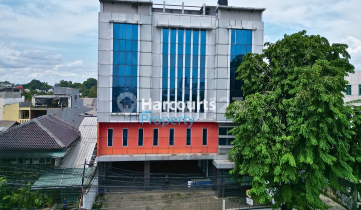 For Rent: Strategic Mini Building in Wr. Buncit Area, Bolo. Move Your Office Here and Grow Your Business!!