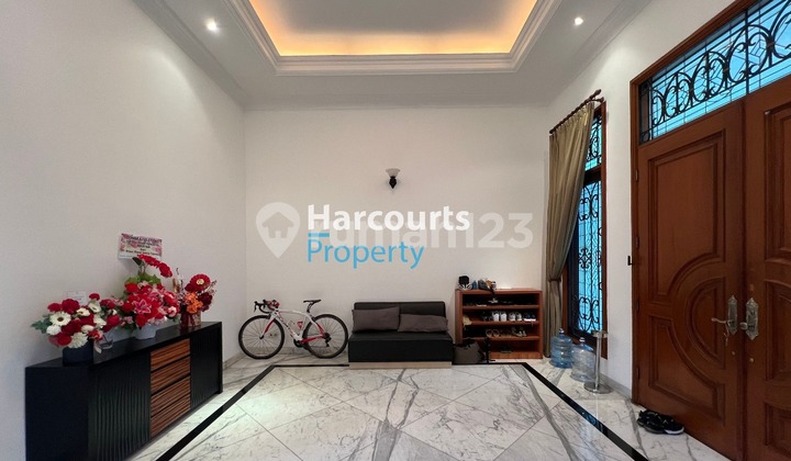 FOR SALE RUMAH KLASIK MODERN SANGAT TERAWAT AREA KUNINGAN - JAKSEL Yuukk Check Terus Bungkus Untuk Keluargamu BossQue !! FOR SALE RUMAH KLASIK MODERN SANGAT TERAWAT AREA KUNINGAN - JAKSEL Yuukk Check Terus Bungkus Untuk Keluargamu BossQue !!