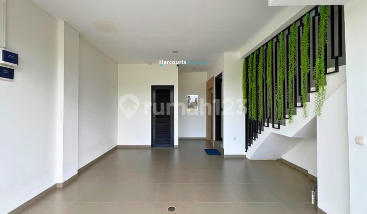 Di Jual Brand New APARTHOUSE AMERICAN CLASSIC AREA PEJATEN Nih Boss Yakin Ga Mau Punya Rumah 2M an di Pejaten Jakarta Selatan??