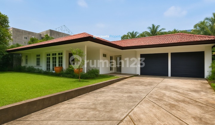 For Rent Rumah Klasik 5 Bedroom Terawat Area Kemang Dalam Nih BossQue , Asri Banget Rumahnya Loh Dan Luas Tamannya Yuukk Pindah Tinggal Disini !!  2