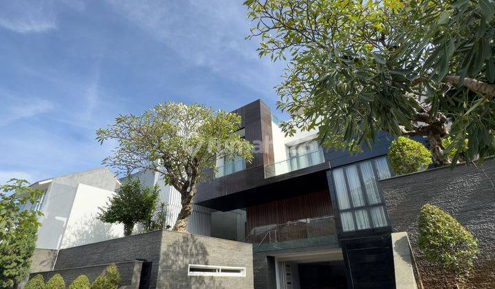 Disewakan Rumah Modern Mewah Semi-furnished Kawasan Elit Simprug Golf  2