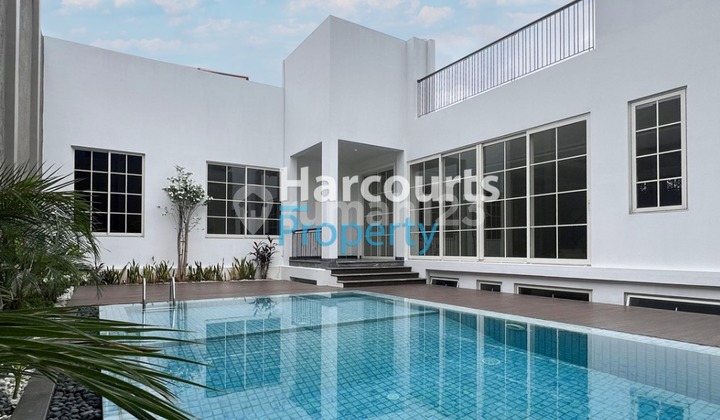 For Sale and Rent Luxury & Beautiful Santorini-Style House, Rare in Mega Kuningan