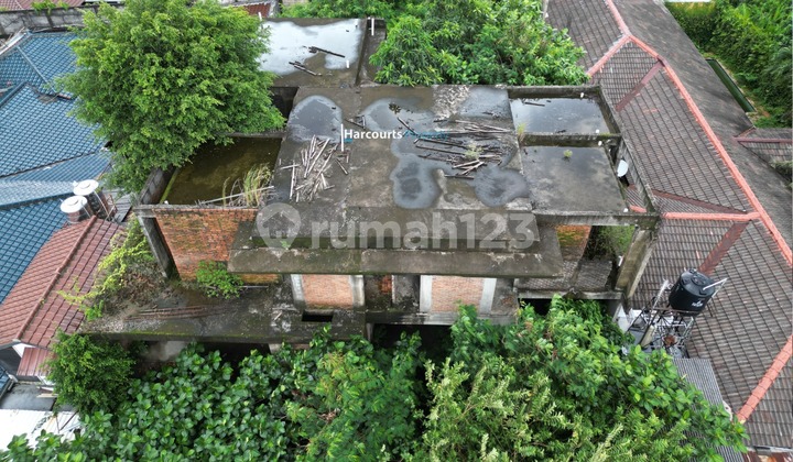 Land for Sale with Semi-Finished Building in Jl. Bungur Kemang Area