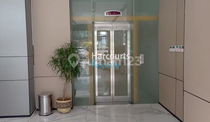 For Rent: 6-Story Showroom and Office Space in Arteri Pondok Indah Area For Rent: 6-Story Showroom and Office Space in Arteri Pondok Indah Area