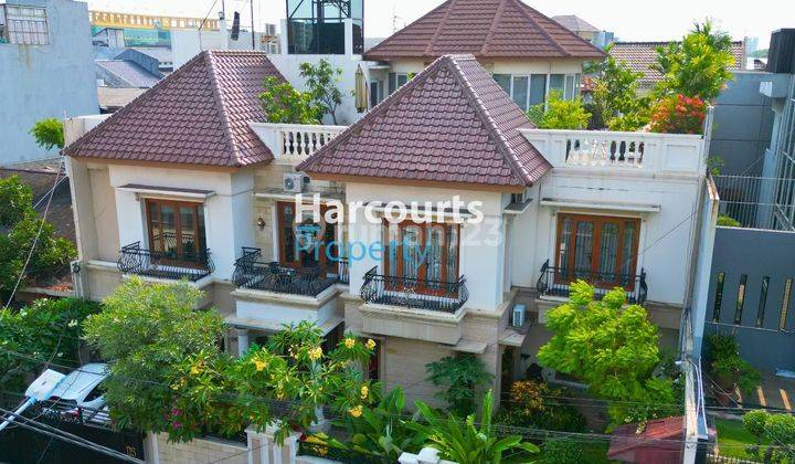 Dijual Rumah Klasik Tropical Cocok Untuk Tempat Tinggal Dan Silent Office Area Slipi 1