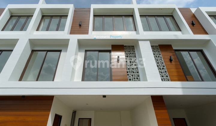 Dijual Aparthouse 3 Lantai Area Jl. Swadaya Jagakarsa 2