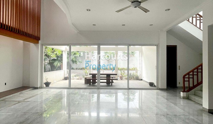 Classic Residential House for Rent on Jl. Denpasar Kuningan Area
