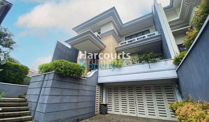 Dijual Rumah Modern Cocok Banget Buat Keluarga Baru di Pakubuwono Kebayoran Baru 1