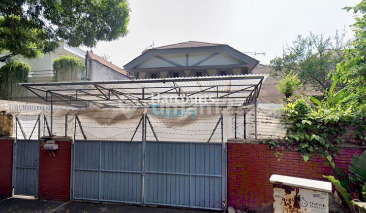 Dijual Rumah Lokasi Strategis Depan Taman Jl. Taman Kencana Pondok Indah