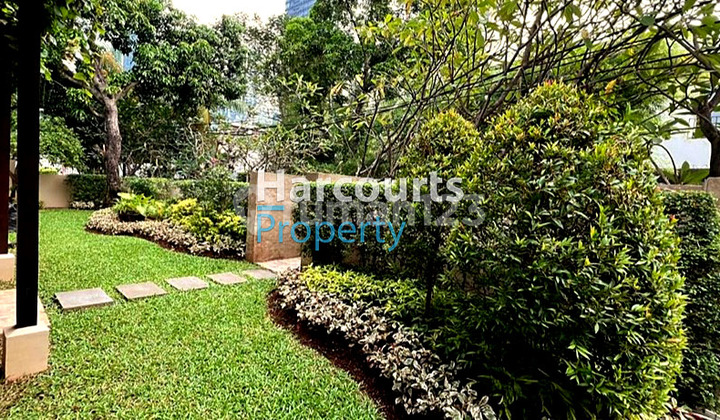 For Sale: Bright House With Beautiful Building Layout and Garden in Kuningan Area For Sale: Bright House With Beautiful Building Layout and Garden in Kuningan Area