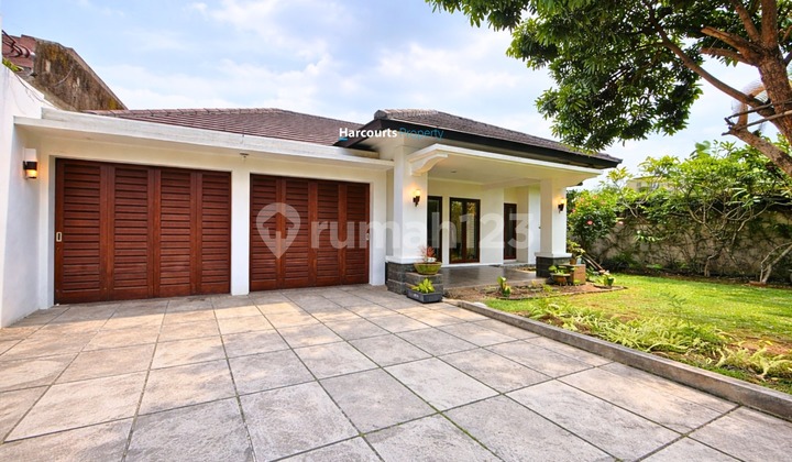 For Sale Classic 1-Story House Area Jl. Kemang Timur