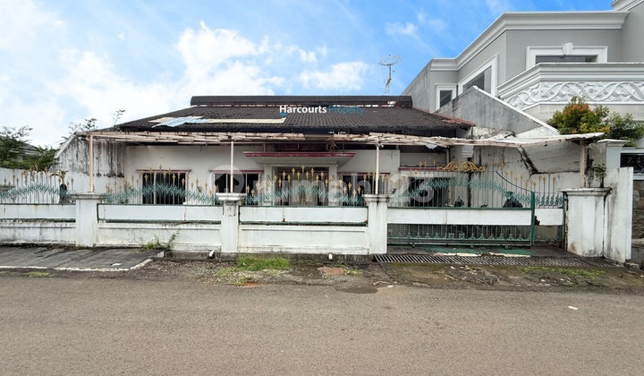 Dijual Rumah Klasik Hitung Tanah Area Jl. Alexandri Permata Hijau Dijual Rumah Klasik Hitung Tanah Area Jl. Alexandri Permata Hijau