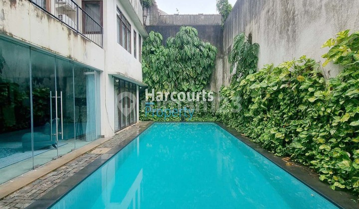 Classic Well-Maintained Residential House for Rent in Jl. Terusan Hang Lekir, Kebayoran Baru Area