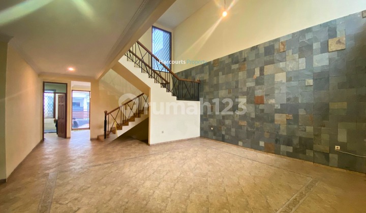 Disewakan Rumah bisa untuk Kantor Area Jl. Hang Lekir Kebayoran Baru 2