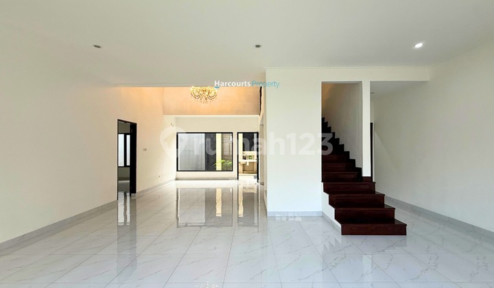 Dijual Rumah Modern Terawat Siap Huni Area Jl. Cibulan Senopati Kebayoran Baru 2