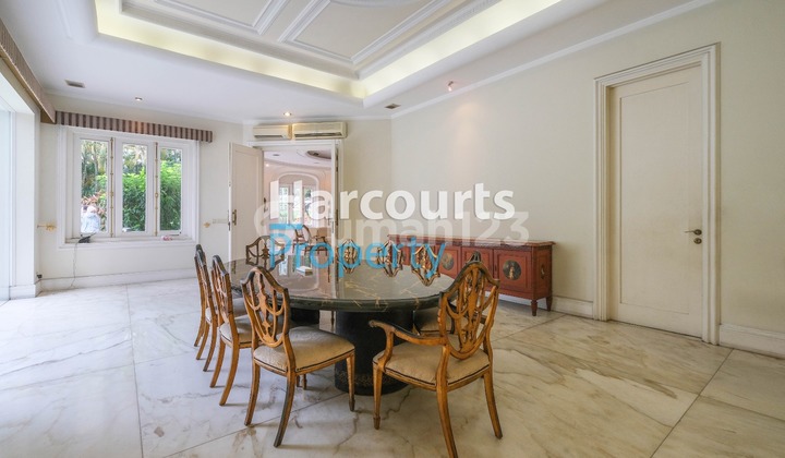 Dijual Rumah Mewah Turun Harga Lokasi Sangat Strategis Area Mega Kuningan  2