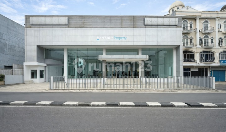 Dijual Mini Building Ex Showroom & Bengkel Area Jl. Radio Dalam Kebayoran Baru