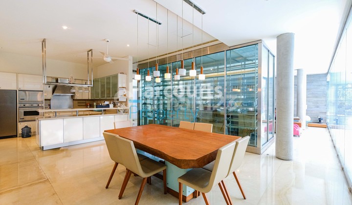 For Sale Contemporary Modern Artistic Residential House in Pakubuwono Area, Kebayoran Baru 2