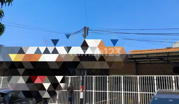 Commercial Property, Former Restaurant / Food Court Near Kusuma Bangsa