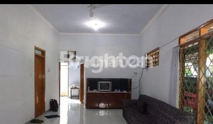 OLD HOUSE IN JEMBER 2