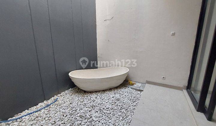 RUMAH MINIMALIS 2 LT DI RUNGKUT ASRI SURABAYA 2