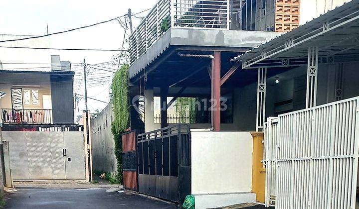 Dijual Rumah 2 Lantai Siap Huni Sudah Ful Renofasi 1