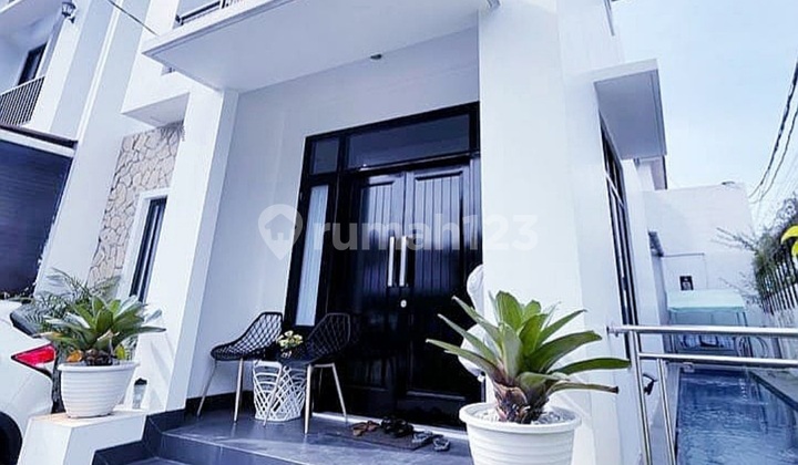 Rumah cantik minimalis di petukangan Jakarta 1
