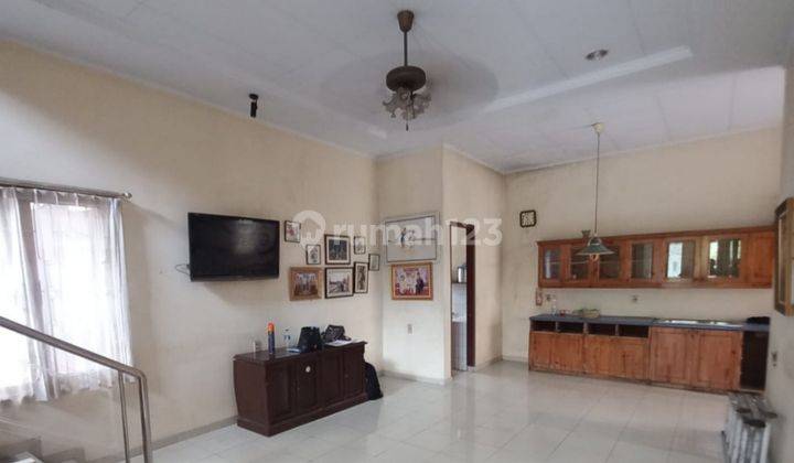 Rumah 2 Lantai, lokasi strategis di Pesanggrahan 8