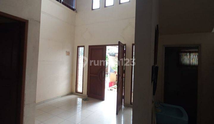 Rumah 2 Lantai, lokasi strategis di Pesanggrahan 9