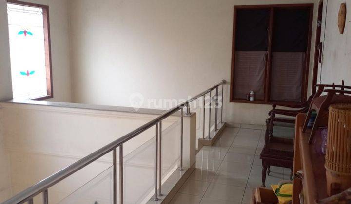 Rumah 2 Lantai, lokasi strategis di Pesanggrahan 10