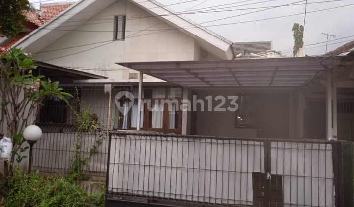 Rumah Siap Huni, Bebas Banjir Lokasi Strategis Di Bintaro 