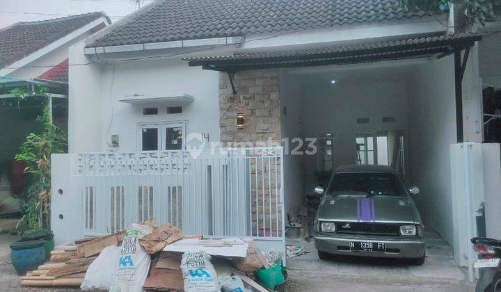 Rumah Baru Harga Baik Di Blimbing Kota Malang. 2