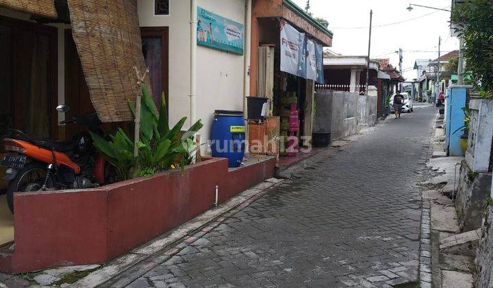 Rumah Bagus 2 Lantai Dekat Pasar Among Tani Kota Batu . 2