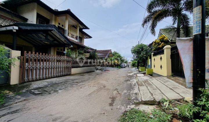 Rumah 2 Lantai Vintage Desain Elegan Kokoh Lowokwaru Malang Kota 2