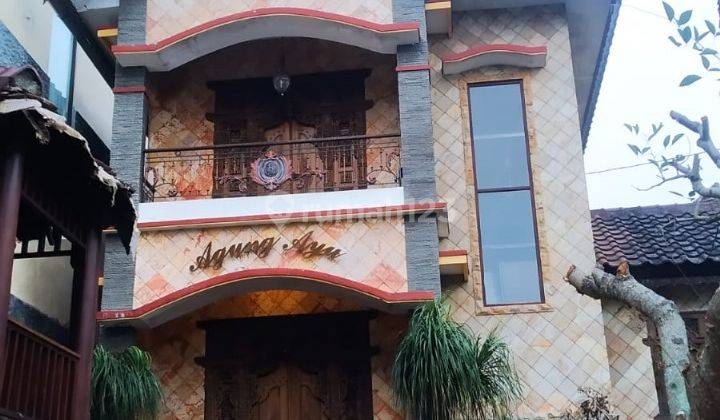 Rumah Villa Jawa Estetik Elegan Strategis di Kota Batu 1