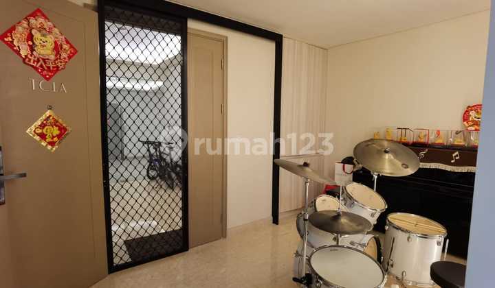 Apartemen Gold Coast Terrace House Furnished Mewah 2