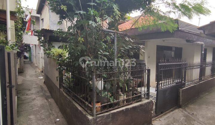 Dijual Rumah Tua Hitung Tanah Dibawah Njop di Jati Padang Jaksel 1