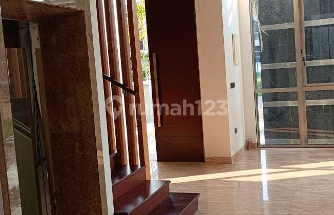 Di Jual Rumah Mewah Golf Island Pik