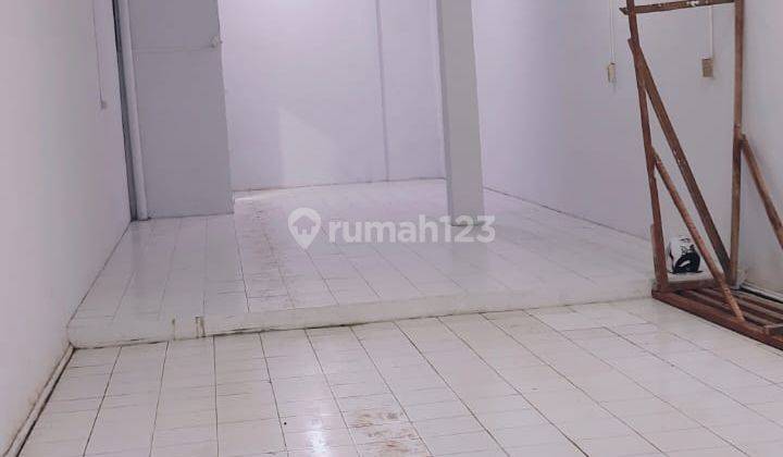 Dijual Ruko di Kota Jakarta Barat Gandeng 3 + Tanah Kosong  2