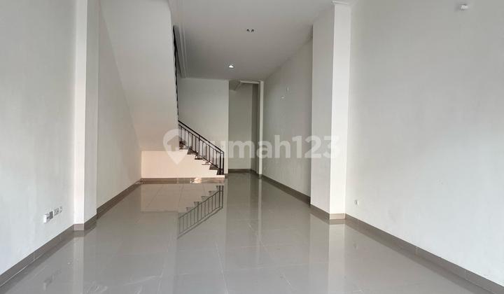 For Rent Brand New Osaka Shop House Pik2, 3 Floors