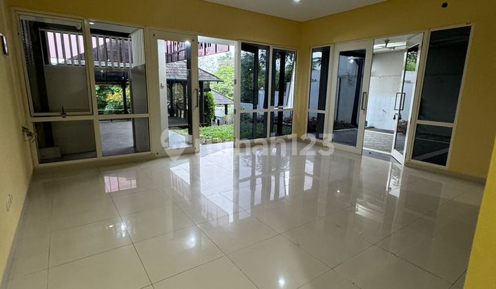 Rumah 3 Lantai Bagus di Sentul City, Bogor