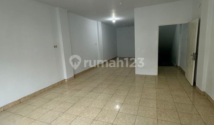 Disewakan Ruko Muara Karang. 4 Lantai Siap Pakai