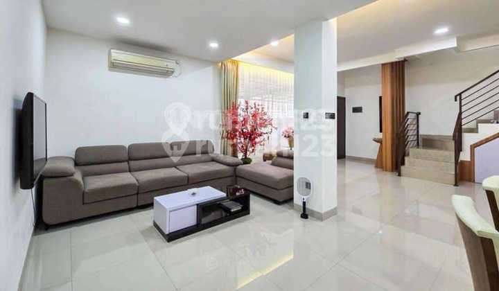 Dijual Cepat Rumah Bagus Furnished Duri Kepa, Jakarta Barat Posisi hoek
