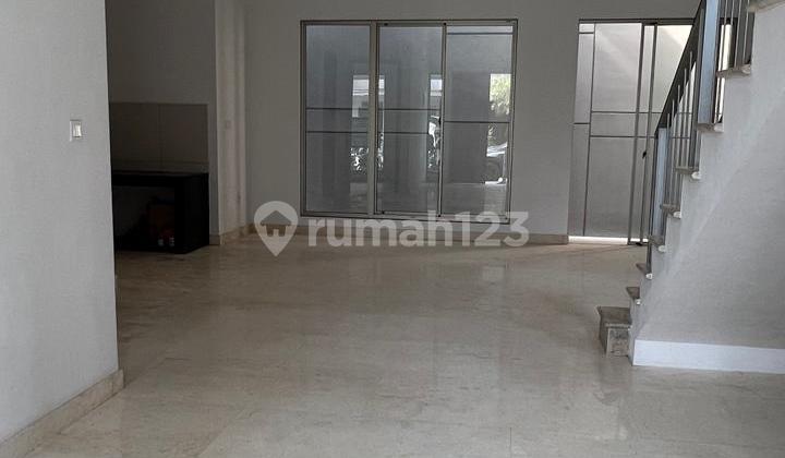 Rumah Bagus di Golf island PIK 8x15 2 Lantai